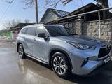 Toyota Highlander 2021 года за 17 000 000 тг. в Алматы
