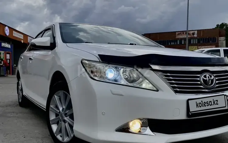 Toyota Camry 2012 года за 9 500 000 тг. в Семей