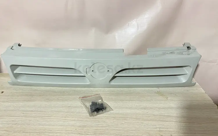 Решетка радиатора — Nissan Primera P10 1990-1996үшін5 000 тг. в Алматы