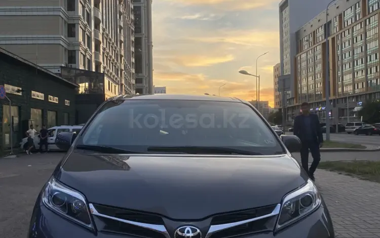 Toyota Sienna 2017 годаүшін15 500 000 тг. в Астана