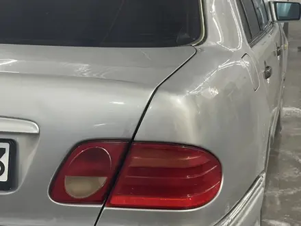 Mercedes-Benz E 230 1998 года за 2 500 000 тг. в Кокшетау – фото 5