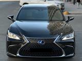 Lexus ES 300h 2018 года за 19 500 000 тг. в Шымкент – фото 5