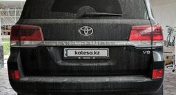 Toyota Land Cruiser 2018 года за 34 100 000 тг. в Алматы – фото 5