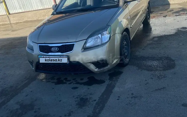 Kia Rio 2010 годаfor1 600 000 тг. в Атырау