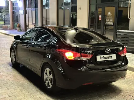 Hyundai Elantra 2013 года за 5 100 000 тг. в Актау – фото 3