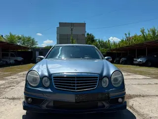 Mercedes-Benz E 240