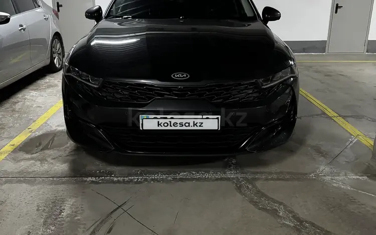 Kia K5 2021 года за 12 500 000 тг. в Астана