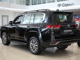 Toyota Land Cruiser Premium+ 2025 года за 69 990 000 тг. в Алматы – фото 5