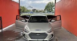 Hyundai Elantra 2017 года за 5 400 000 тг. в Уральск
