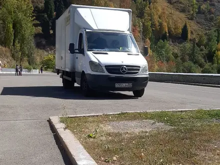 Грузоперевозки Mercedes Sprinter с гидролопатой, грузоперевозки до 3 тон в Алматы – фото 4