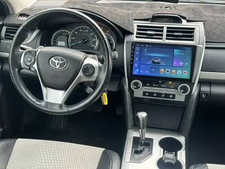 Toyota Camry 2014 года за 8 500 000 тг. в Атырау – фото 25