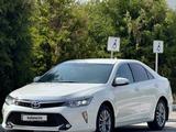 Toyota Camry 2018 года за 14 900 000 тг. в Шымкент – фото 3