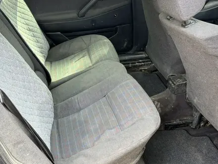 Volkswagen Passat 1991 года за 450 000 тг. в Семей – фото 10