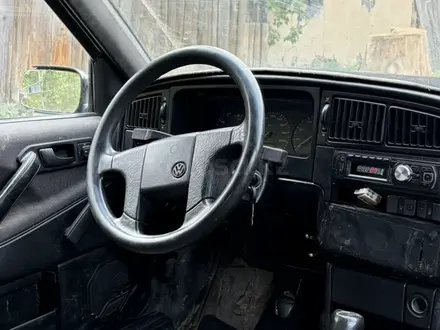 Volkswagen Passat 1991 года за 450 000 тг. в Семей – фото 5