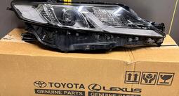 Camry 75 фара оригинал б/у за 110 000 тг. в Алматы