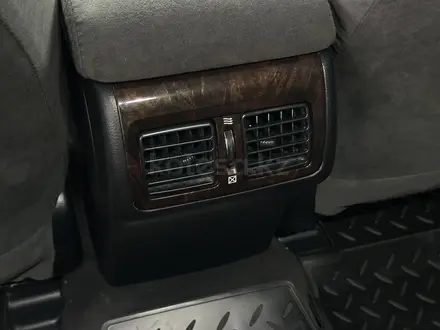Toyota Camry 2014 года за 10 000 000 тг. в Атырау – фото 26