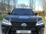 Lexus LX 570 2017 года за 55 000 000 тг. в Астана – фото 2