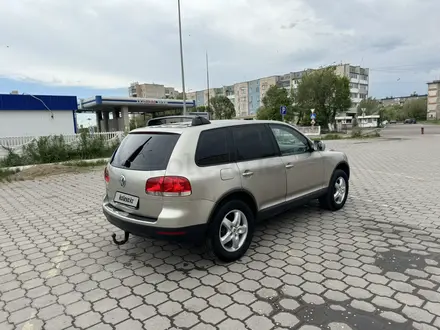 Volkswagen Touareg 2003 года за 3 900 000 тг. в Шахтинск – фото 5