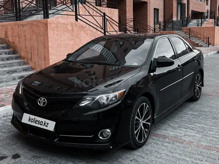 Toyota Camry 2014 года за 7 500 000 тг. в Жанаозен