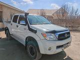Toyota Hilux 2006 года за 5 500 000 тг. в Жанаозен