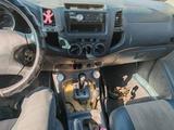 Toyota Hilux 2006 года за 5 500 000 тг. в Жанаозен – фото 4