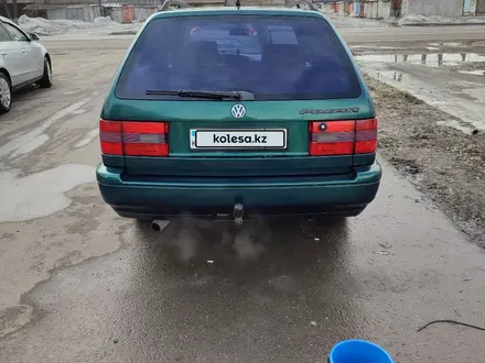 Volkswagen Passat 1995 года за 2 300 000 тг. в Петропавловск – фото 4
