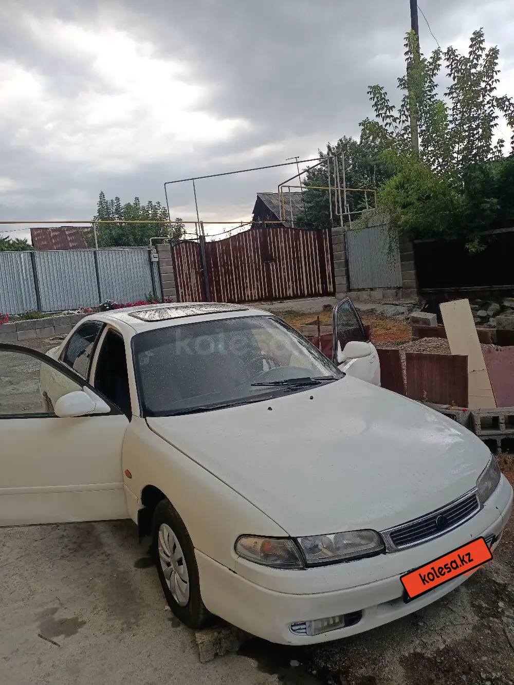 Mazda 626, 1995