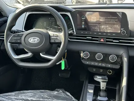 Hyundai Elantra 2025 года за 8 790 000 тг. в Актобе – фото 19