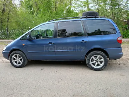 Volkswagen Sharan 1997 года за 1 800 000 тг. в Уральск – фото 6