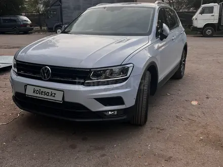 Volkswagen Tiguan 2018 года за 9 700 000 тг. в Алматы