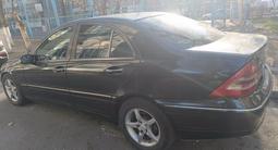 Mercedes-Benz C 200 2001 года за 1 700 000 тг. в Туркестан – фото 3
