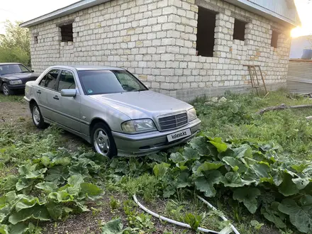 Mercedes-Benz C 180 1999 года за 2 700 000 тг. в Актобе – фото 13