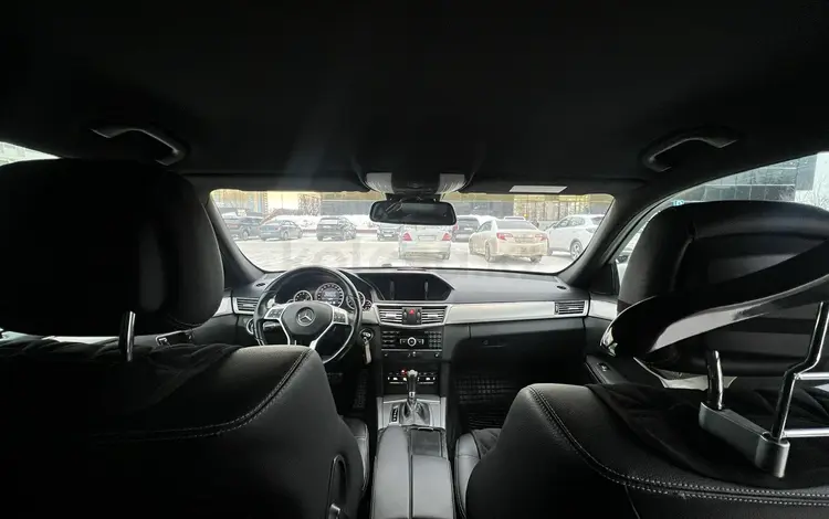 Mercedes-Benz E 200 2010 года за 7 700 000 тг. в Караганда