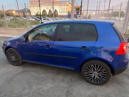 Volkswagen Golf 2004 года за 3 500 000 тг. в Шымкент