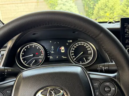 Toyota Camry 2021 года за 15 900 000 тг. в Шымкент – фото 7