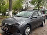 Hyundai Accent 2021 года за 8 000 000 тг. в Шымкент – фото 2