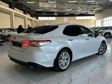 Toyota Camry 2018 года за 14 200 000 тг. в Шымкент – фото 4