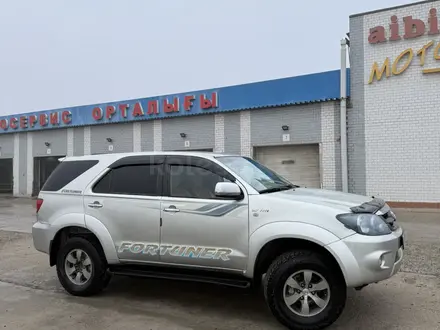 Toyota Fortuner 2006 года за 7 300 000 тг. в Актау – фото 2