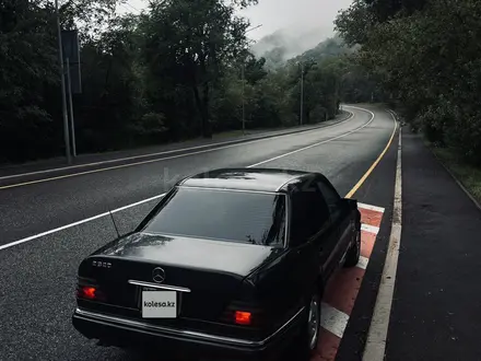 Mercedes-Benz E 280 1994 года за 1 700 000 тг. в Алматы
