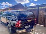 Toyota Hilux 2023 годаүшін25 000 000 тг. в Уральск – фото 3
