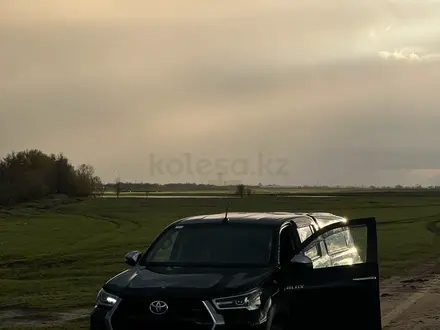 Toyota Hilux 2023 года за 25 000 000 тг. в Уральск – фото 9