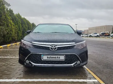 Toyota Camry 2015 года за 10 950 000 тг. в Актау – фото 3