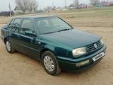 Volkswagen Vento 1997 года за 2 200 000 тг. в Актобе – фото 2