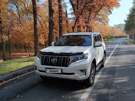 Toyota Land Cruiser Prado 2019 года за 23 500 000 тг. в Алматы
