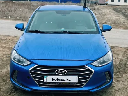 Hyundai Elantra 2016 года за 8 000 000 тг. в Атырау – фото 3