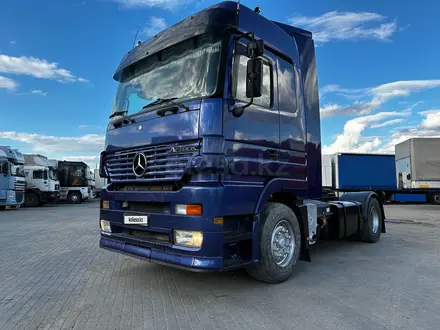 Mercedes-Benz  Actros 2000 года за 9 800 000 тг. в Костанай