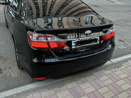 Toyota Camry 2016 года за 9 500 000 тг. в Атырау – фото 3