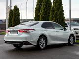 Toyota Camry 2019 года за 13 500 000 тг. в Алматы – фото 4