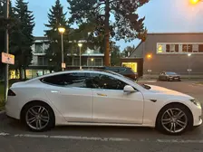 Tesla Model S, 2013