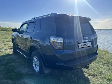 Toyota 4Runner 2016 года за 17 000 000 тг. в Караганда – фото 4